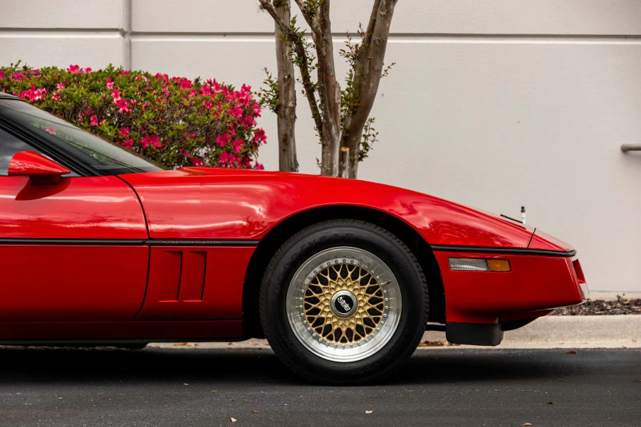 1985 Chevrolet Corvette C4 - Image 17 of 31