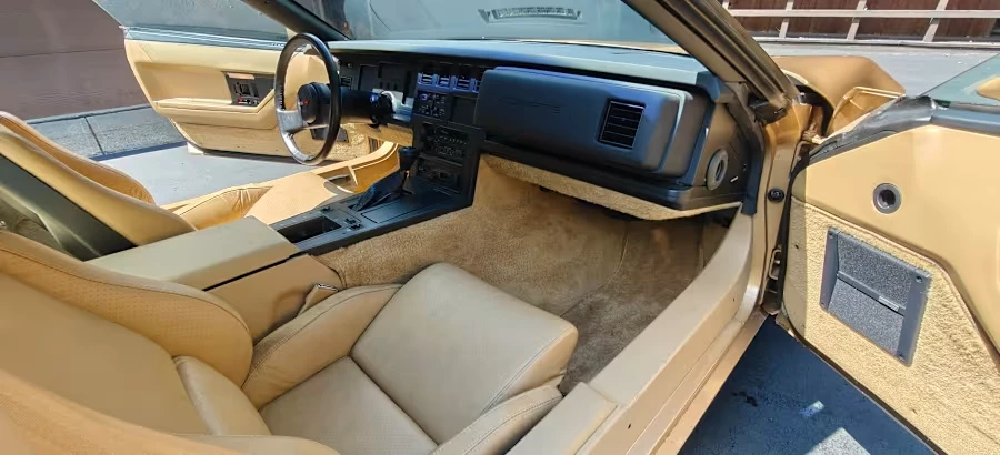 1985 Chevrolet Corvette C4 - Image 12 of 21