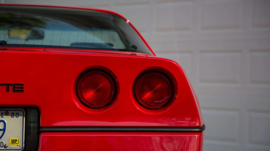 1985 Chevrolet Corvette C4 - Image 13 of 20