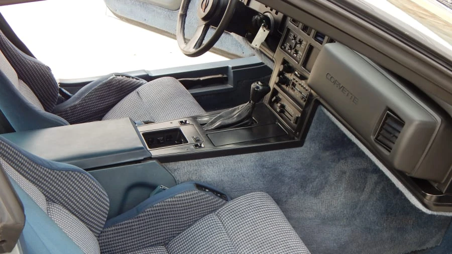 1985 Chevrolet Corvette C4 - Image 5 of 10