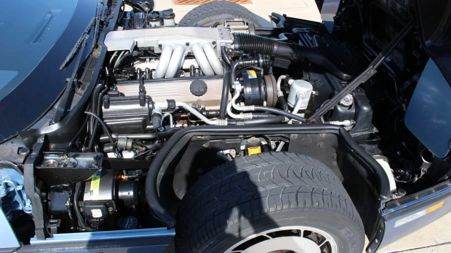 1985 Chevrolet Corvette C4 - Image 8 of 10