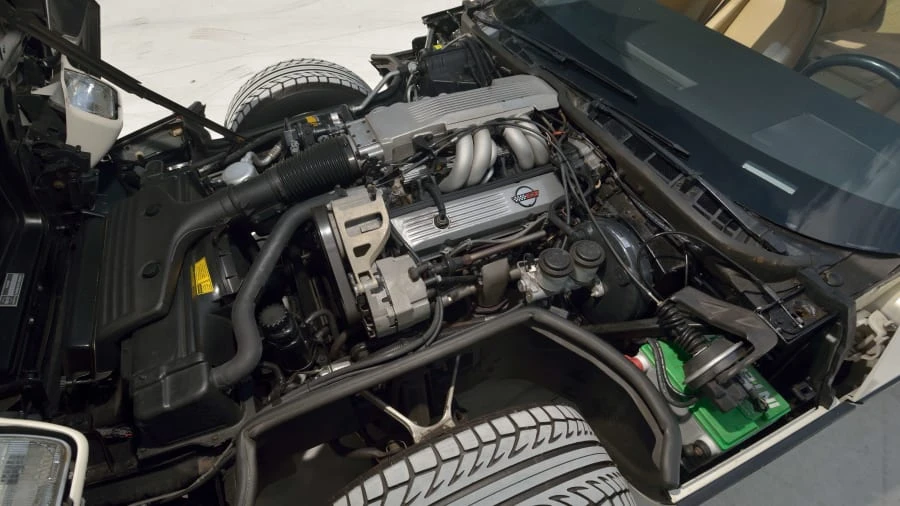 1985 Chevrolet Corvette C4 - Image 6 of 24