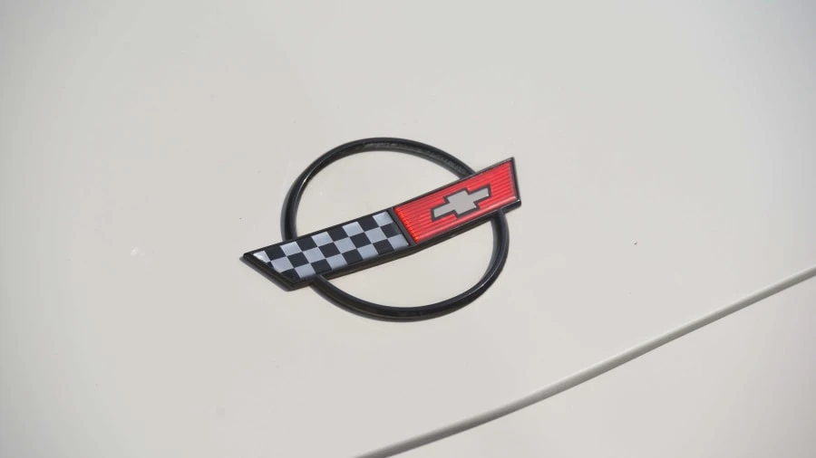 1985 Chevrolet Corvette C4 - Image 10 of 24