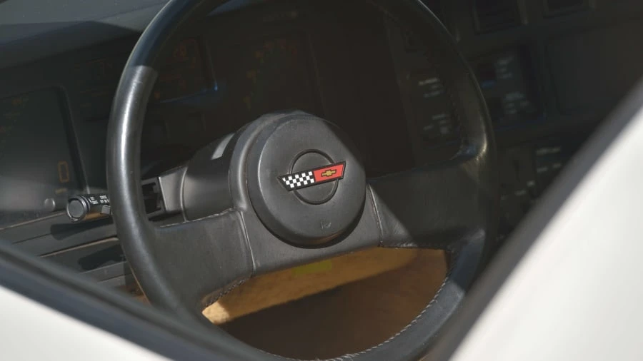 1985 Chevrolet Corvette C4 - Image 17 of 24