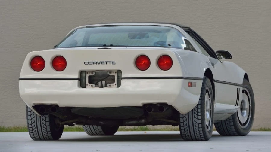 1985 Chevrolet Corvette C4 - Image 23 of 24