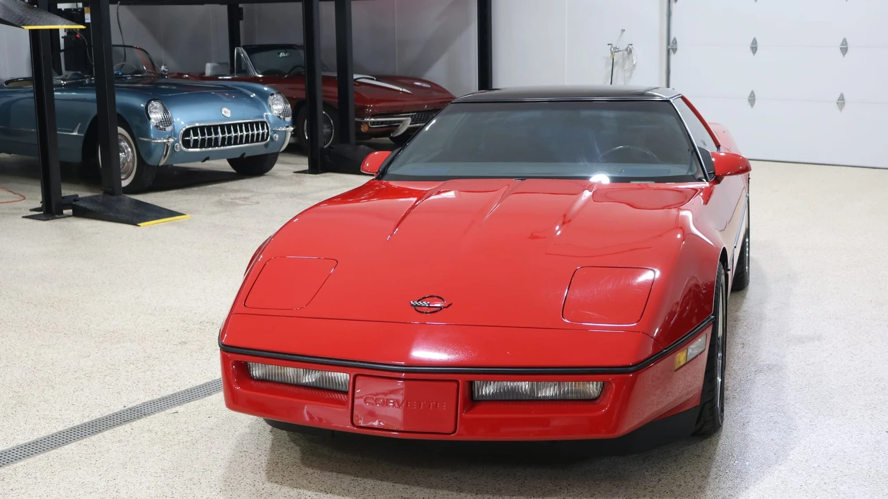 1985 Chevrolet Corvette C4 - Image 2 of 31