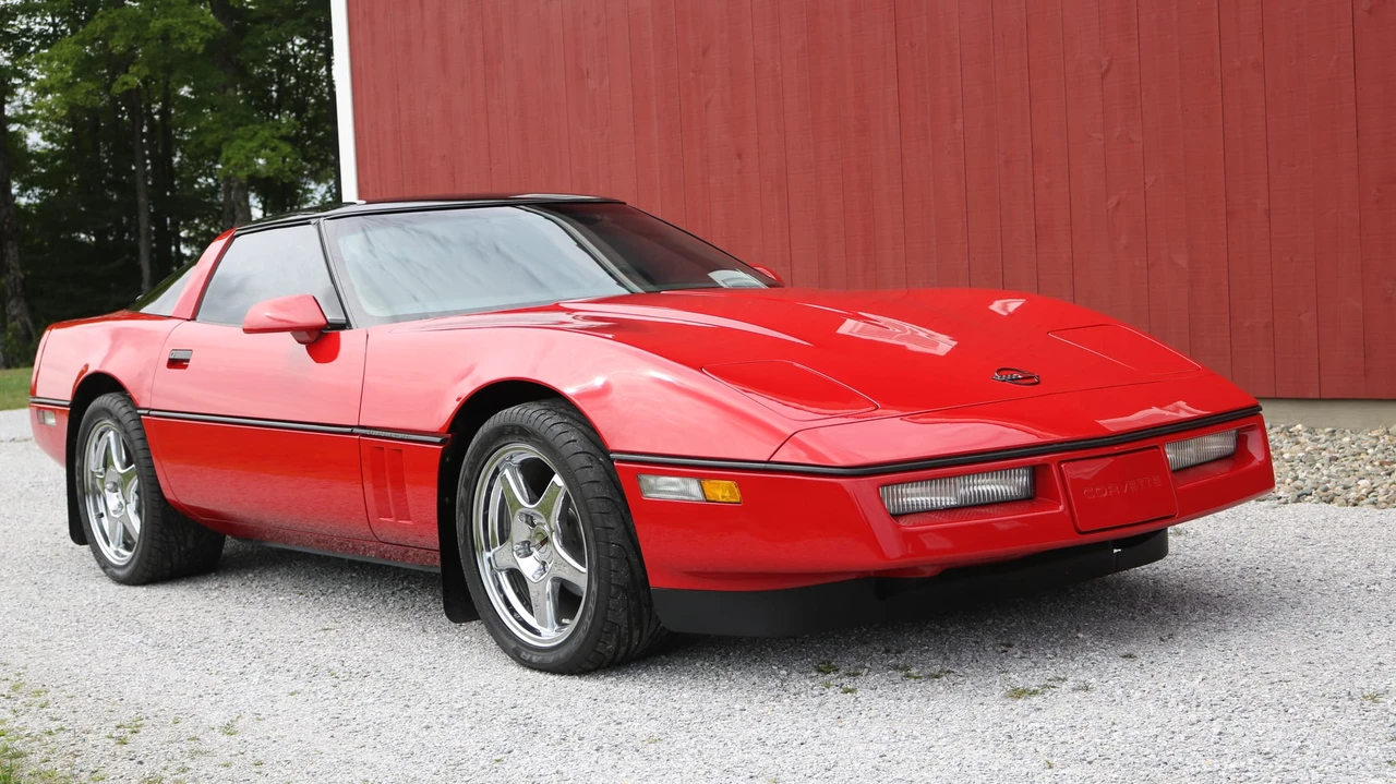 1985 Chevrolet Corvette C4 - Image 12 of 31