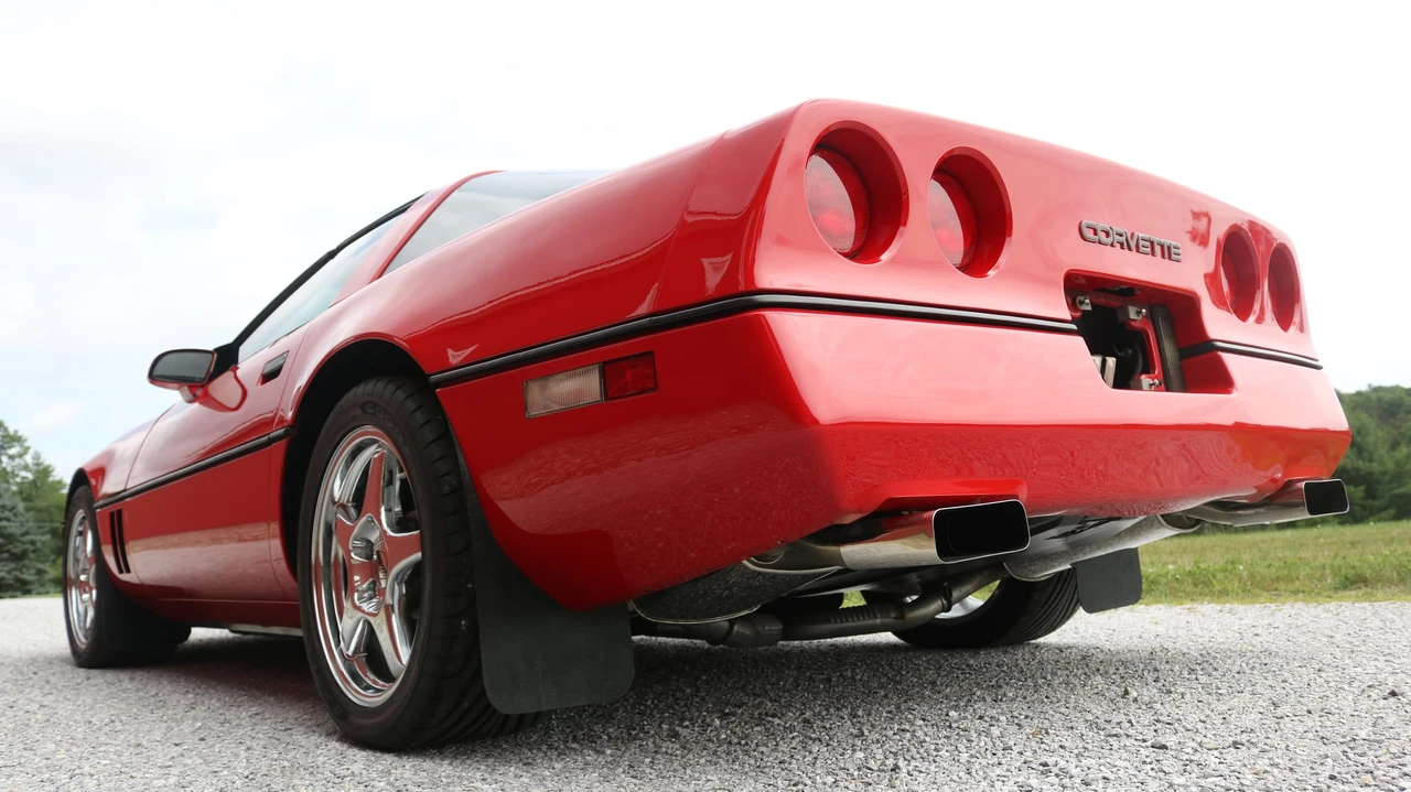 1985 Chevrolet Corvette C4 - Image 25 of 31