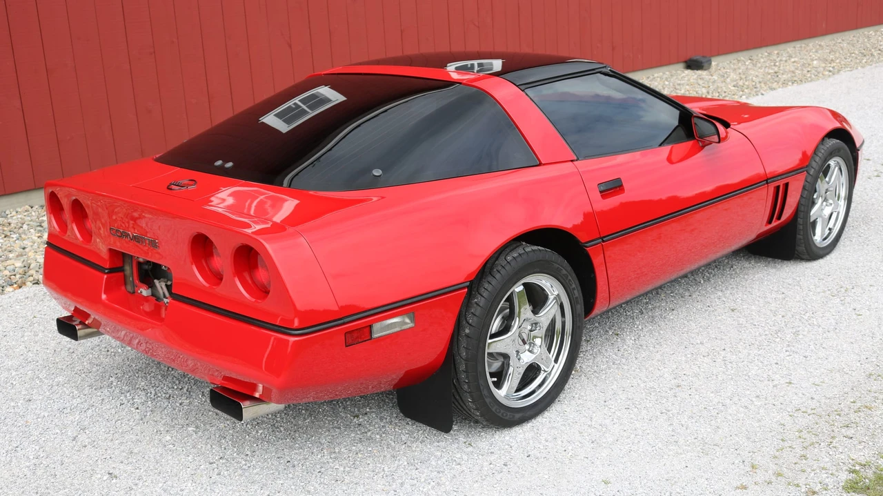 1985 Chevrolet Corvette C4 - Image 17 of 31