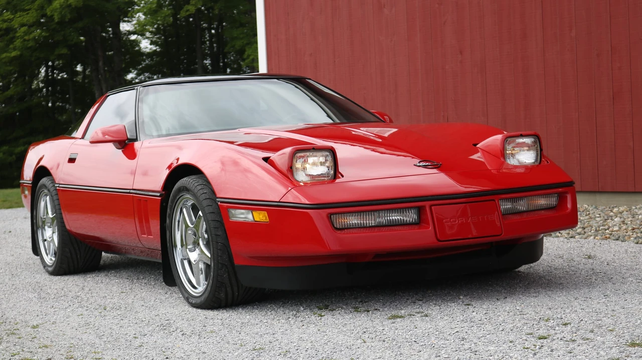 1985 Chevrolet Corvette C4 - Image 13 of 31