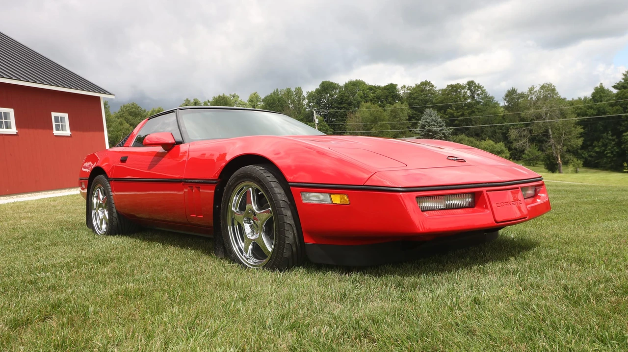 1985 Chevrolet Corvette C4 - Image 14 of 31