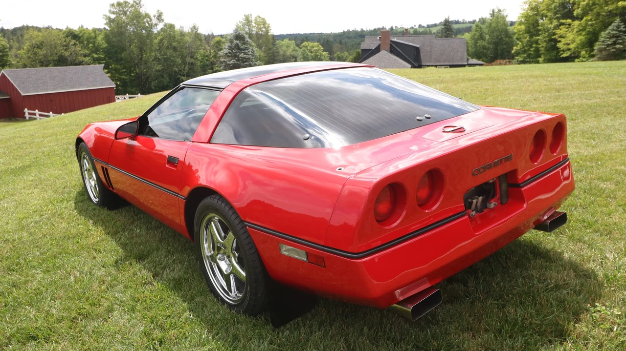 1985 Chevrolet Corvette C4 - Image 28 of 31