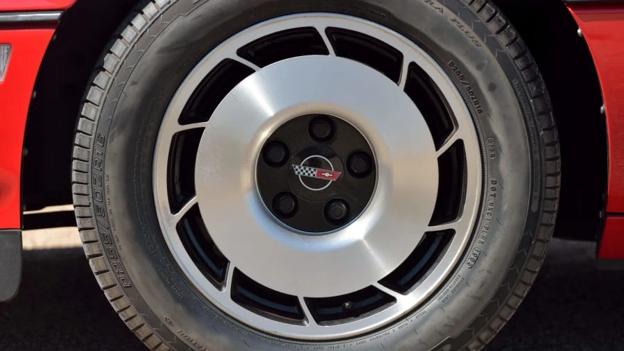1985 Chevrolet Corvette C4 - Image 15 of 29