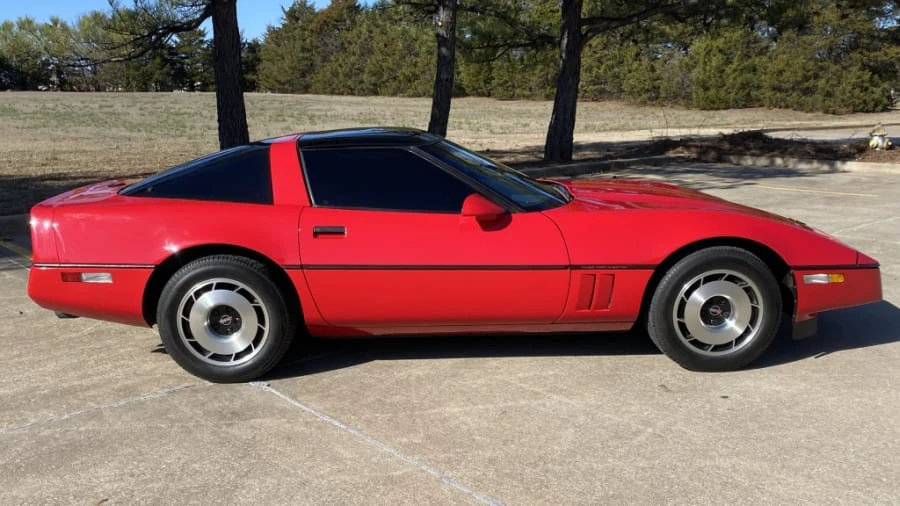 1985 Chevrolet Corvette C4 - Image 2 of 14
