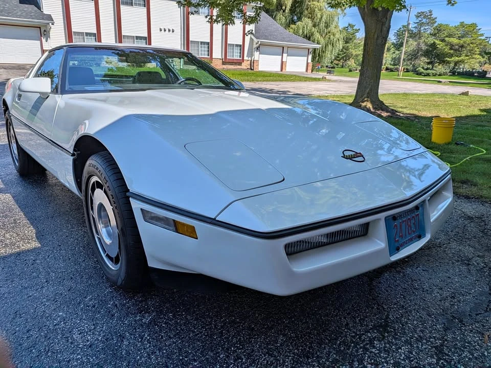1985 Chevrolet Corvette C4 - Image 1 of 17