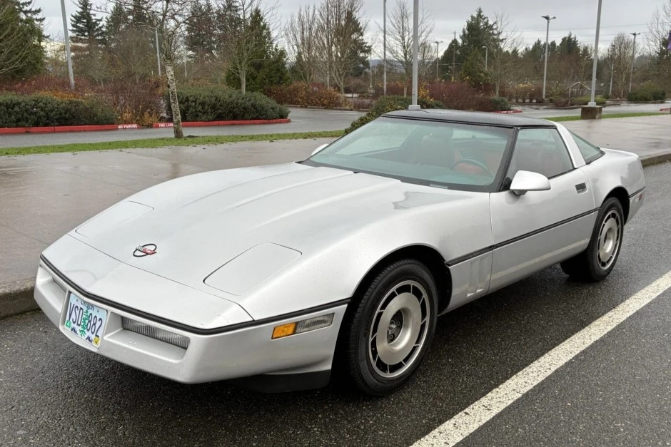 1985 Chevrolet Corvette C4 - Image 1 of 7