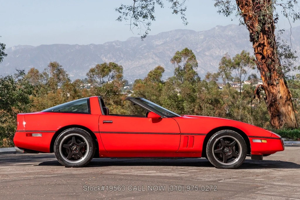 1985 Chevrolet Corvette C4 - Image 4 of 12