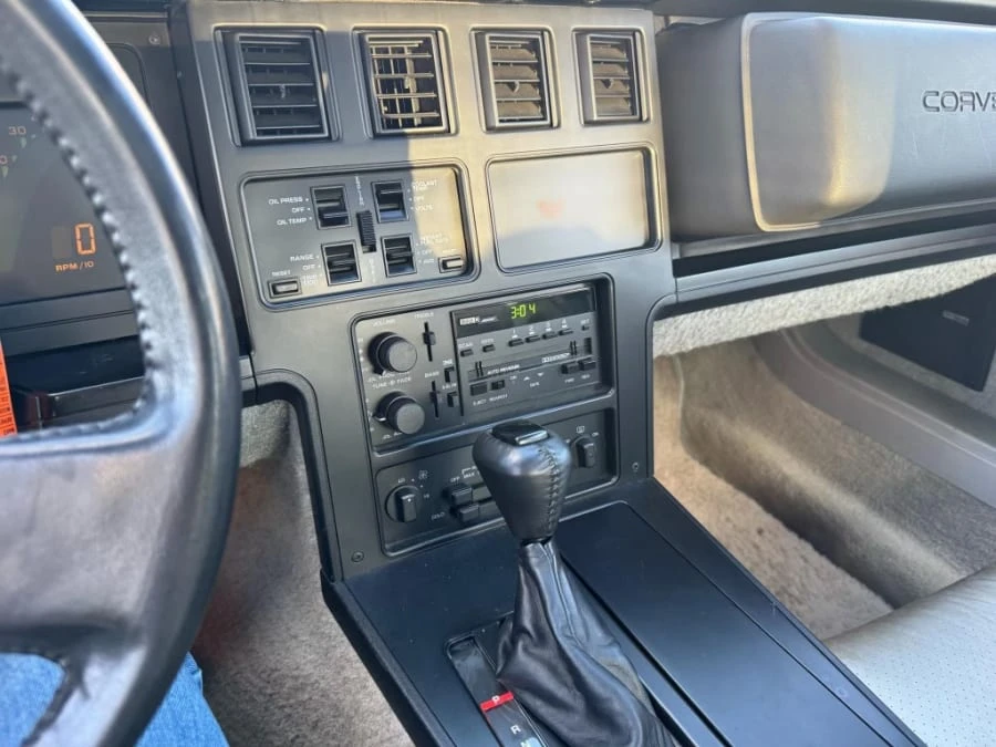 1985 Chevrolet Corvette C4 - Image 10 of 15