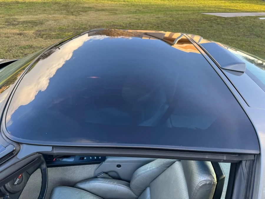 1985 Chevrolet Corvette C4 - Image 8 of 15