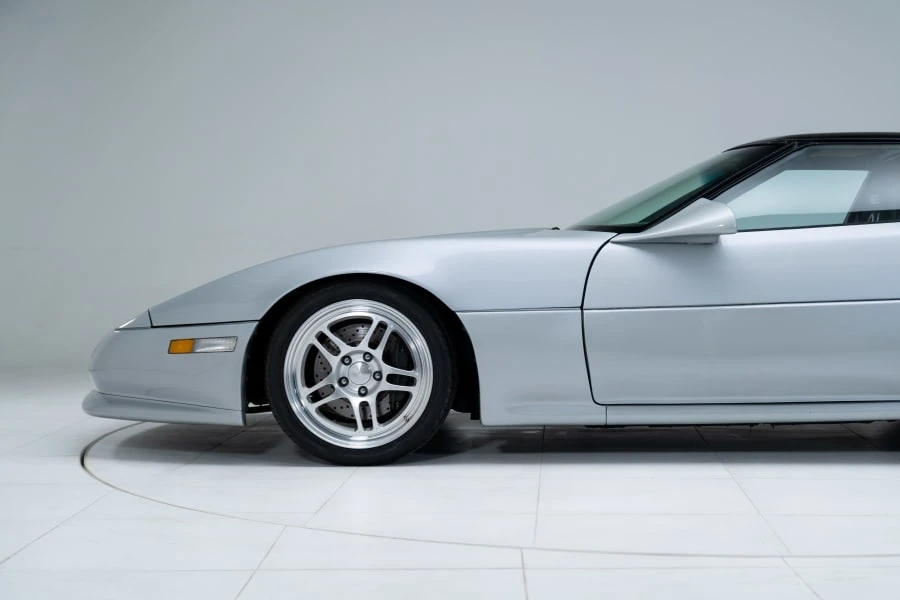 1985 Chevrolet Corvette C4 - Image 13 of 31