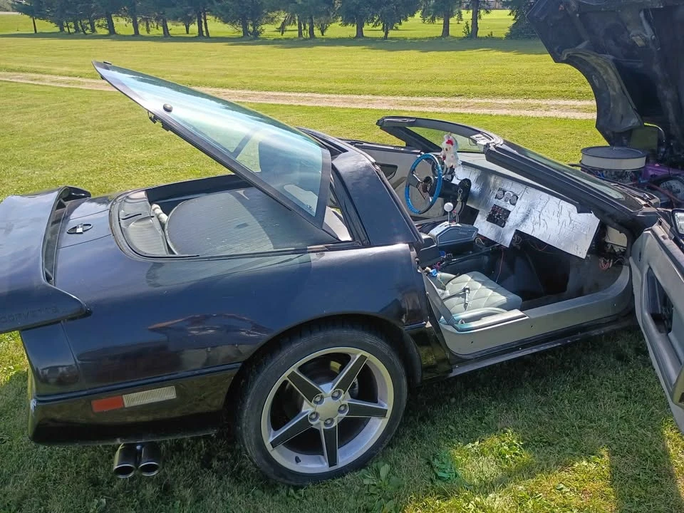 1985 Chevrolet Corvette C4 - Image 8 of 11