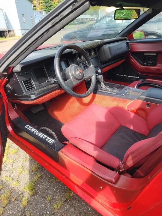 1985 Chevrolet Corvette C4 - Image 6 of 8