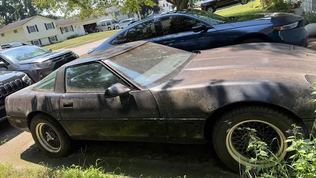 1985 Chevrolet Corvette C4 - Image 3 of 13