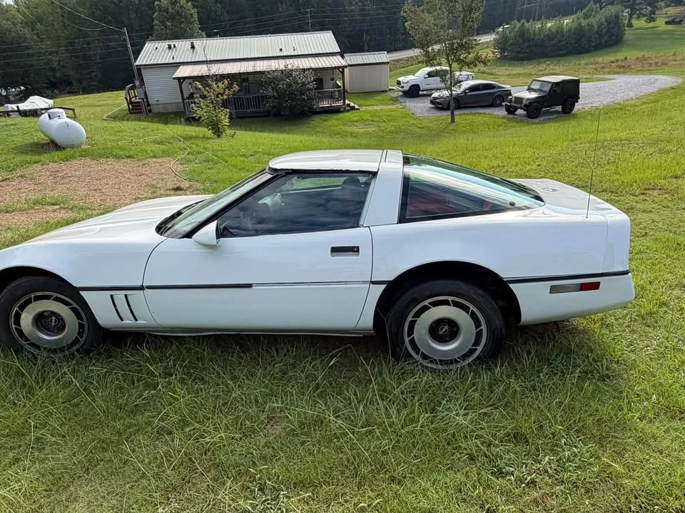 1985 Chevrolet Corvette C4 - Image 4 of 11