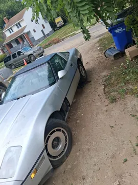 1985 Chevrolet Corvette C4 - Image 4 of 10