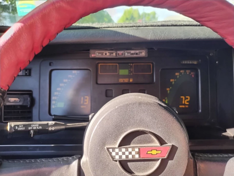 1985 Chevrolet Corvette C4 - Image 10 of 13