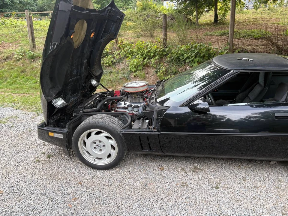 1985 Chevrolet Corvette C4 - Image 5 of 10