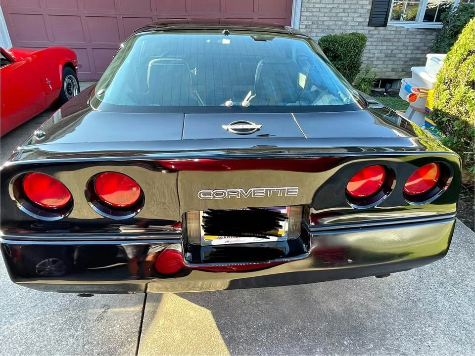 1985 Chevrolet Corvette C4 - Image 1 of 7