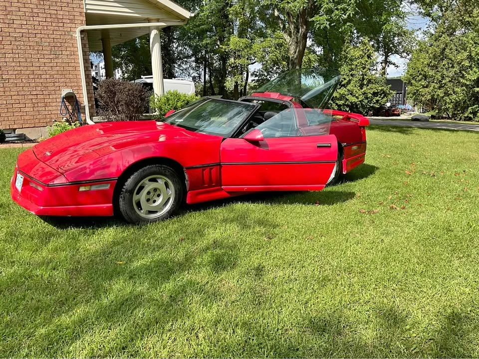1985 Chevrolet Corvette C4 - Image 1 of 10