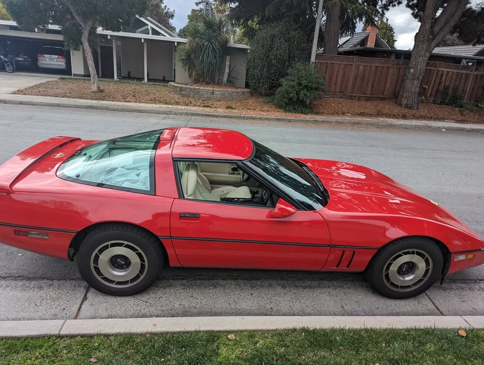 1985 Chevrolet Corvette C4 - Image 11 of 12
