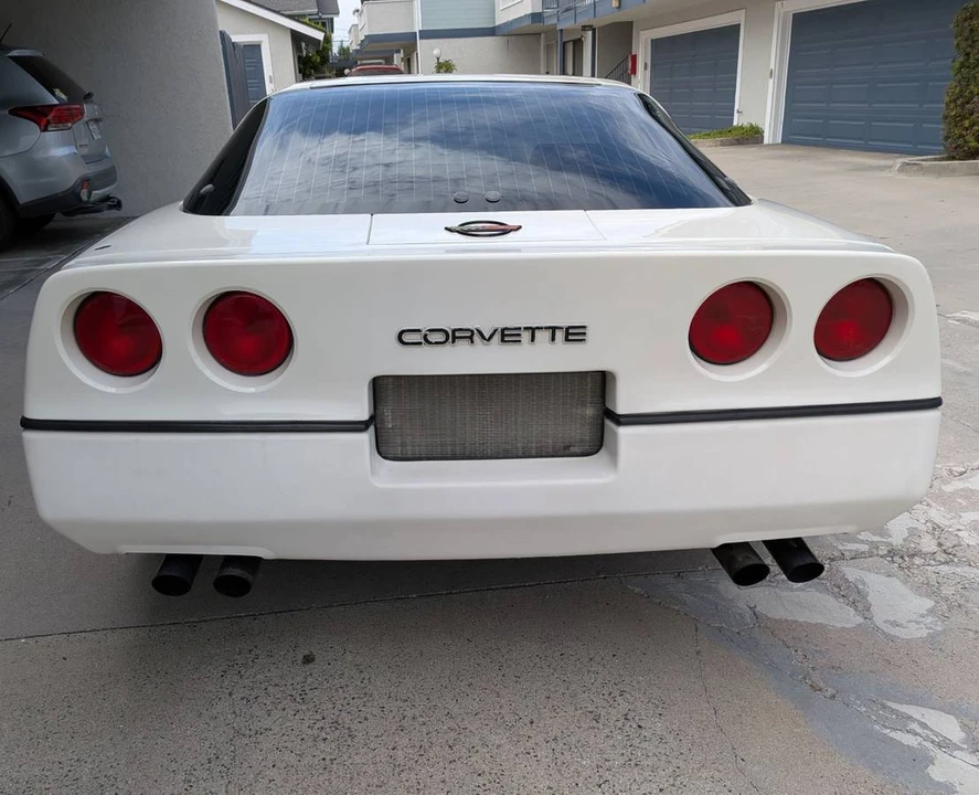 1985 Chevrolet Corvette C4 - Image 4 of 11