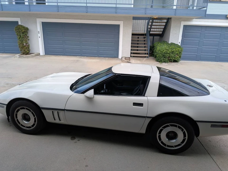 1985 Chevrolet Corvette C4 - Image 3 of 11