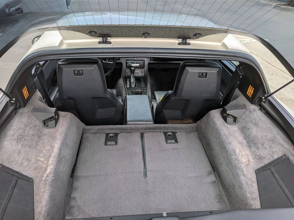 1985 Chevrolet Corvette C4 - Image 7 of 11