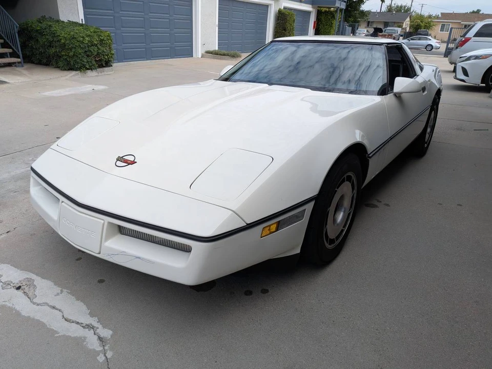 1985 Chevrolet Corvette C4 - Image 2 of 11