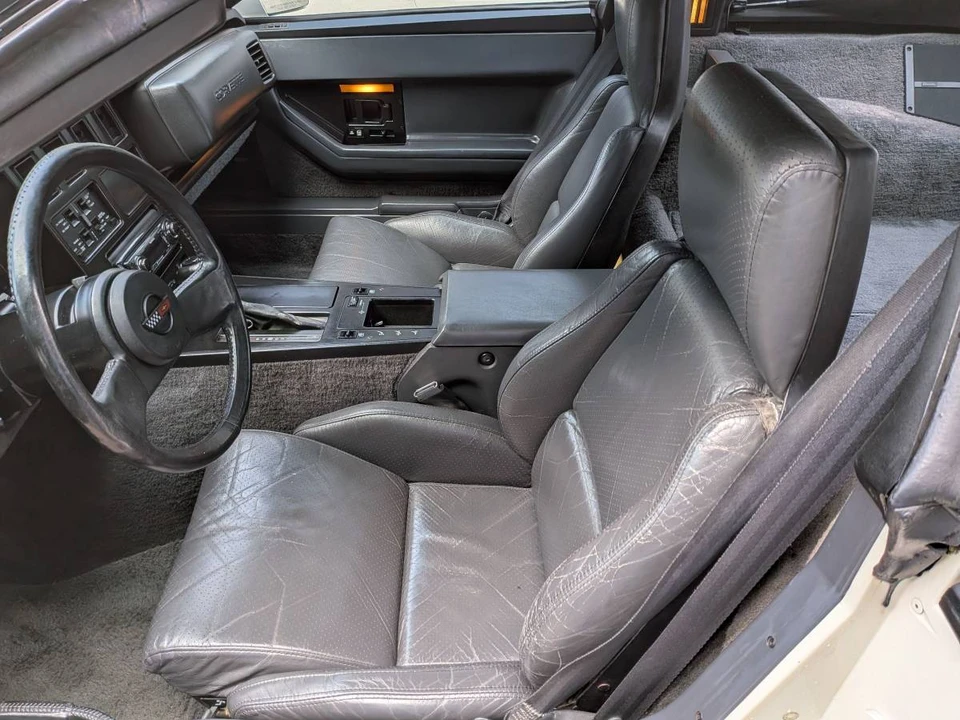 1985 Chevrolet Corvette C4 - Image 8 of 11
