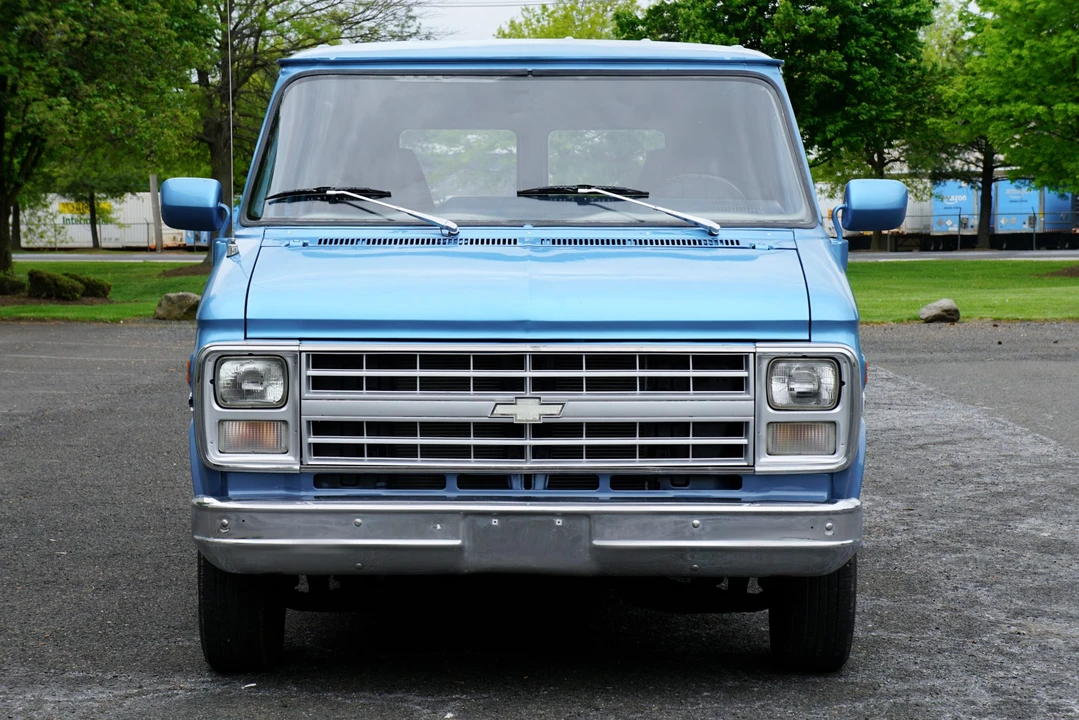 1985 Chevrolet G-Series Van - Image 17 of 31