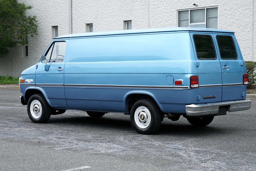 1985 Chevrolet G-Series Van - Image 6 of 31