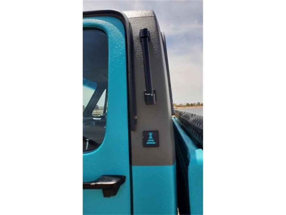 1985 Chevrolet C/K 3rd Gen - Image 4 of 25