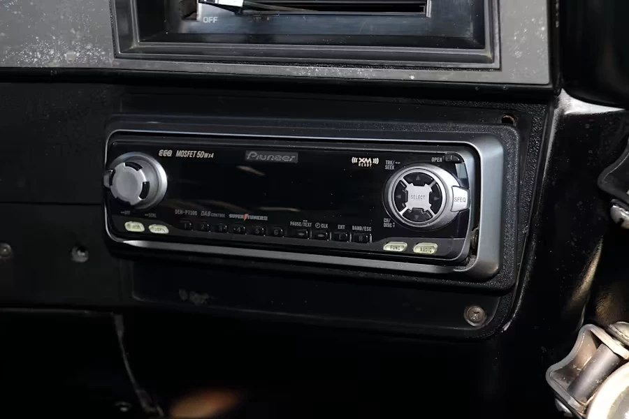 1985 Chevrolet C/K 3rd Gen - Image 20 of 30