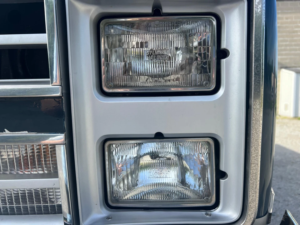 1985 Chevrolet C/K 3rd Gen - Image 16 of 31