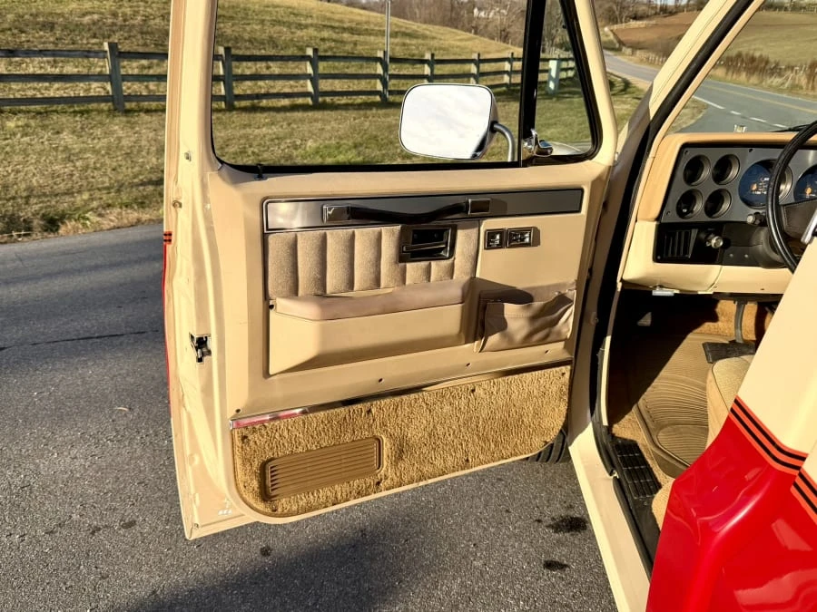 1985 Chevrolet C/K 3rd Gen - Image 16 of 31