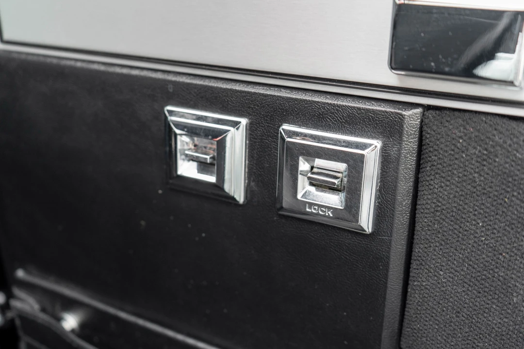 1985 Chevrolet - Image 21 of 31
