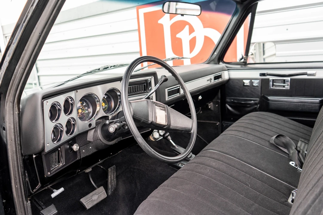 1985 Chevrolet - Image 8 of 31