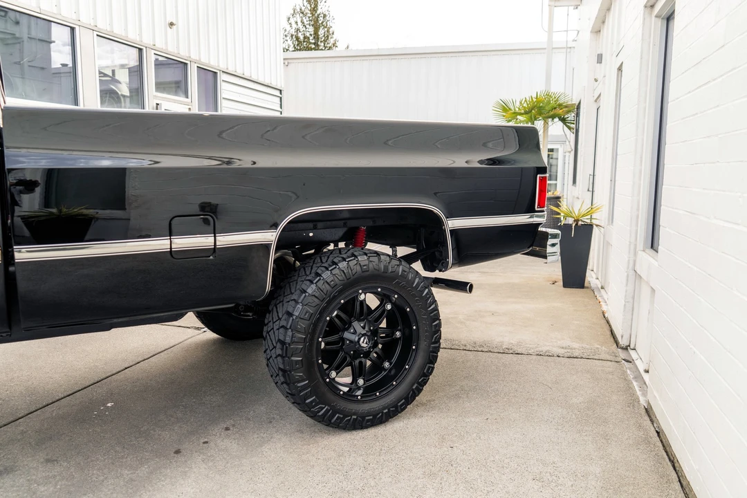 1985 Chevrolet - Image 4 of 31