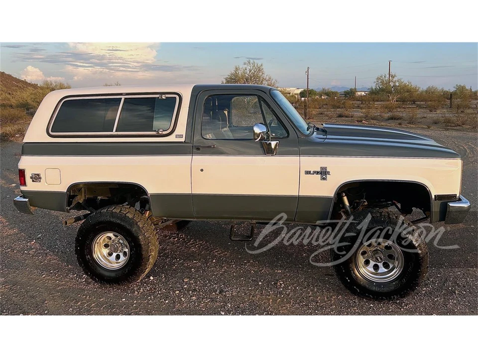 1985 Chevrolet K5 Blazer 2nd Gen - Image 2 of 5