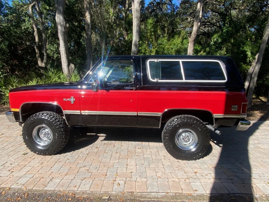 1985 Chevrolet K5 Blazer 2nd Gen - Image 2 of 20